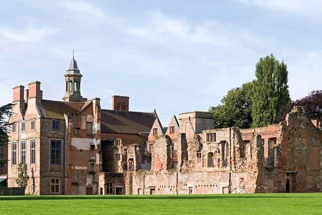 Join the Knights vs Pirates Trail at Rufford Abbey