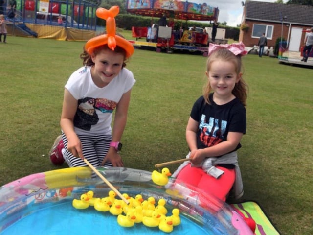 Hook a duck time for Scarlott Beeden and Anna Saunders at the Blidworth Summer Fair in 2017