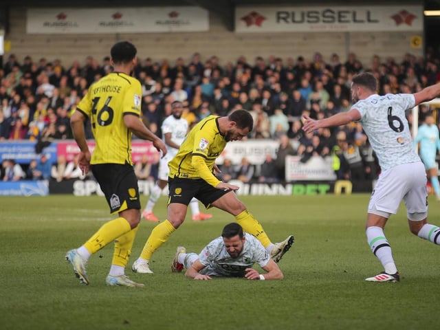 As reliable as ever with an other excellent performance. Won the challenges that mattered and helped nullify any threat from Burton.