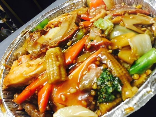 Sea Pearl, located at 159 Mansfield Road in Sutton, has a Google review rating of 4.6 stars.