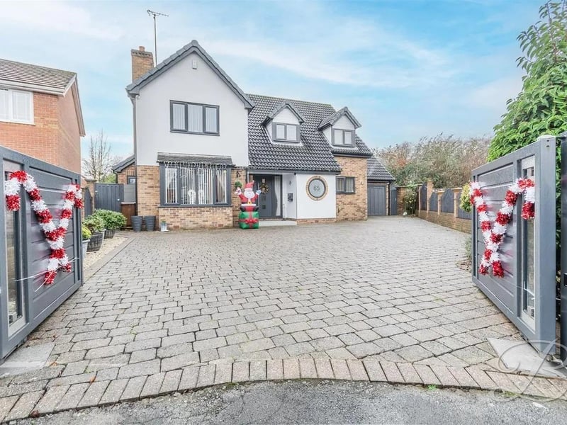 Styled to perfection!... Situated in the desirable Kingsley Avenue, Mansfield Woodhouse, this charming detached house combines character with comfort. The neighbourhood is renowned for its friendly community and convenient amenities, making it an ideal choice for families and professionals alike. Contact Buckley Brown on 01623 889453.