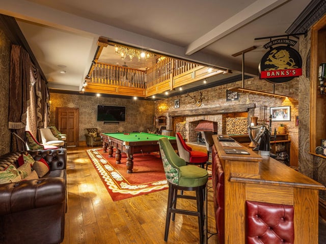 This room certainly has the wow factor and is an extravagant setting to party the night away.