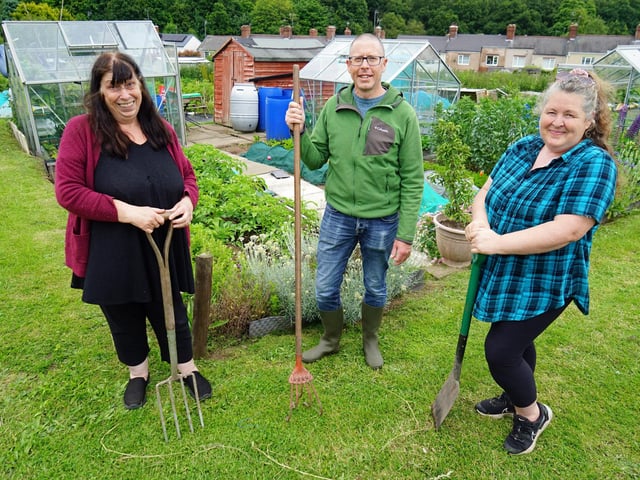 Meden Vale allotments. Jill Handrahan-Cook, Adrian Partridge and Meinir Jenkins.