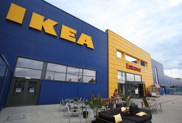 Get two kids hot meals, fruit, drink and jelly for £5 in their Swedish restaurant (subject to availability).