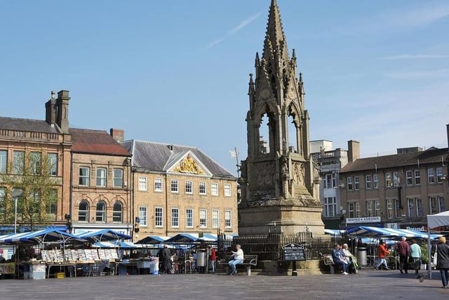 In Mansfield Town Centre and Broomhill, the average house price in 2022 was £117,500.