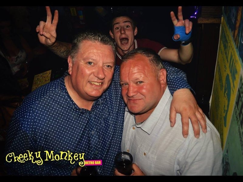 Another photobomber!