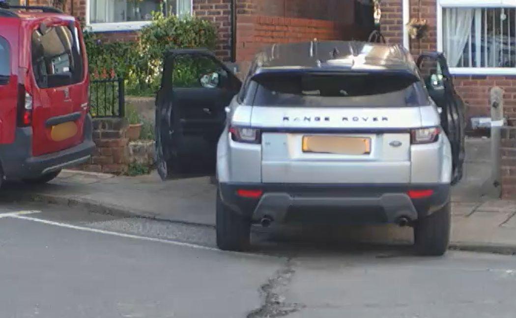 Duo arrested after police pursuit in Mansfield