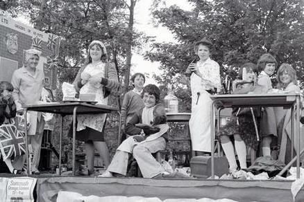 The Mansfield miners gala took place in 1977, the year of the Silver Jubilee.