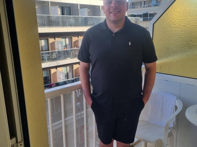 Damian before he joined Slimming World, and loss almost 8 stone and became a Slimming World Consultant to help others.