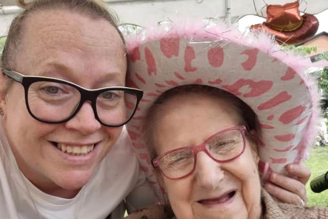 Wren Hall care home marked National Care Home Open Week by throwing a ‘Hoedown Party’.