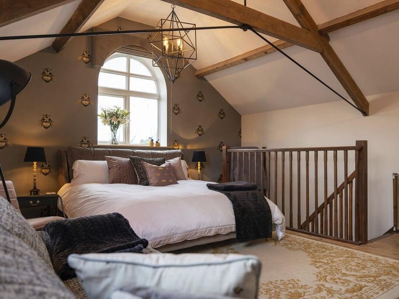 This entire home in Farnsfield, rated 4.99 stars, is suitable for 8 guests with 3 bedrooms, 6 beds, and 3 bathrooms. Delightfully stylish, luxurious, cosy country accommodation in the pretty (recently voted North Notts' Best-Kept) village of Farnsfield situated between Sherwood Forest and the historic Minster town of Southwell. It is £259 a night. For more information and to make a booking, visit: www.airbnb.co.uk