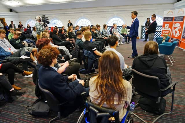 Ed Miliband MP and Mayor Andy Abraham with students at Mansfield & Ashfield Sixth Form College.