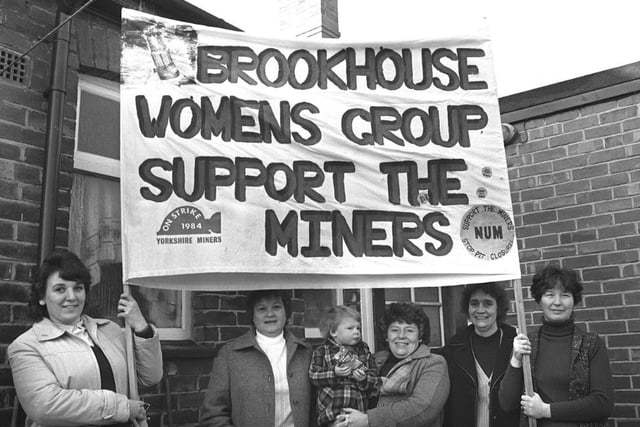 Brookhouse Women’s Group showing their support for the miners in March 1985.