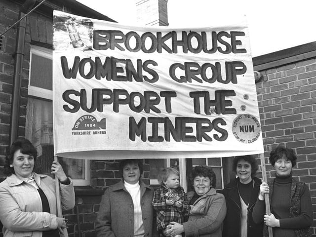 Brookhouse Women’s Group showing their support for the miners in March 1985.