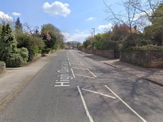 On High Oakham Hill, Mansfield, NG18 5AH, five houses sold for an average of £450,600.