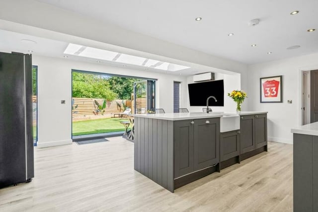 Let's start with the best first as we go on a tour of the Mansfield Woodhouse property -- and that means marvelling at this spectacular open-plan kitchen and dining area.