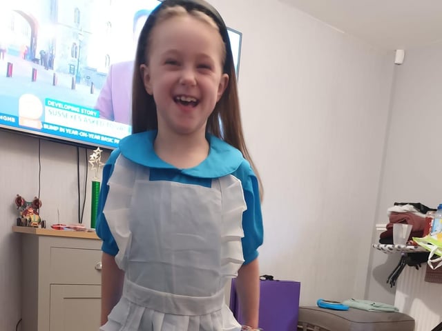 Anaya-Rose, age 8, from Rainworth as Alice in Wonderland