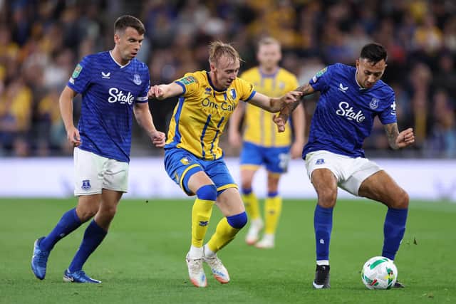 Max Dickov in Mansfield Town action at Everton.