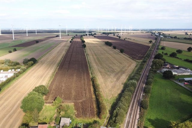 This arable land in Thorne is listed for a price of £80,000. Potential buyers must submit their offers before November 25th.