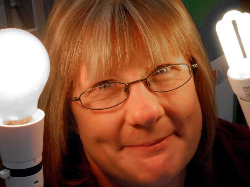 Tracey Rowles of ADC hands out energy efficient light bulbs at The Idlewells Centre in Sutton back in 2009.