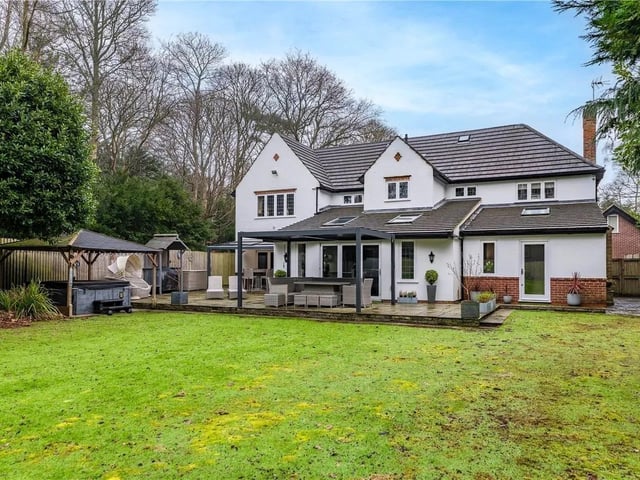 To the rear of the property is a well presented garden that is mainly laid to lawn with secure fenced boundaries. Large paved patio perfect for outdoor entertaining or alfresco dining. The patio also benefits from a roofed canopy so you can enjoy the outside whatever the weather.