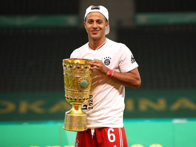 Liverpool face competition from Manchester City and Juventus for £32m-rated Bayern Munich midfielder Thiago Alcantara, who is keen on a move to England this summer. (Daily Mail)