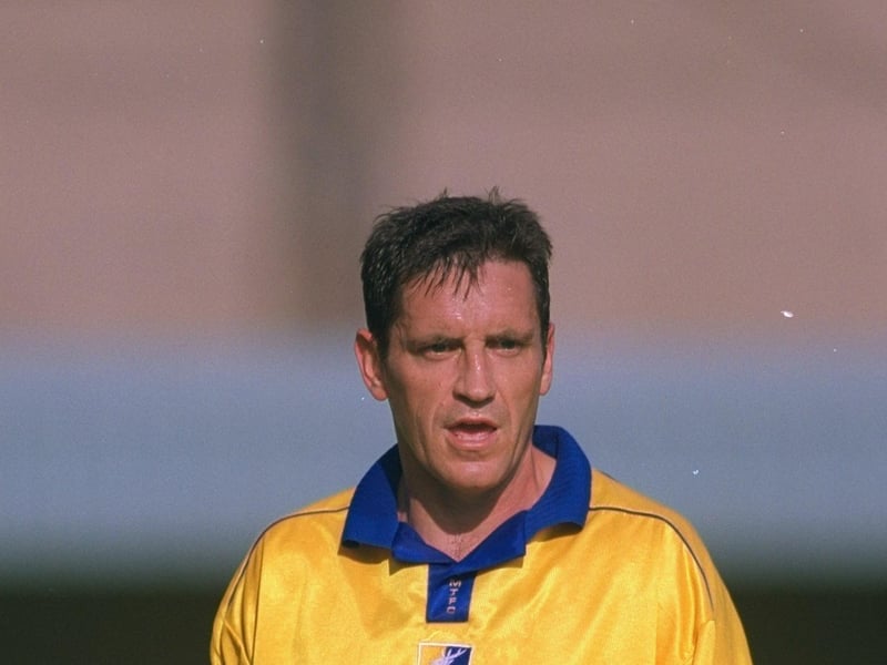 Shirebrook-born Les Robinson made 80 appearances for Mansfield between 2000 and 2002 after joining from Oxford United. It was his second spell at Field Mill after making his debut in 1984.