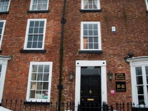 Luxury Bed & Breakfast situated in the shadow of the famous castle, overlooking the historic town of Richmond. Book your stay with them tonight by calling, 01748 823954.