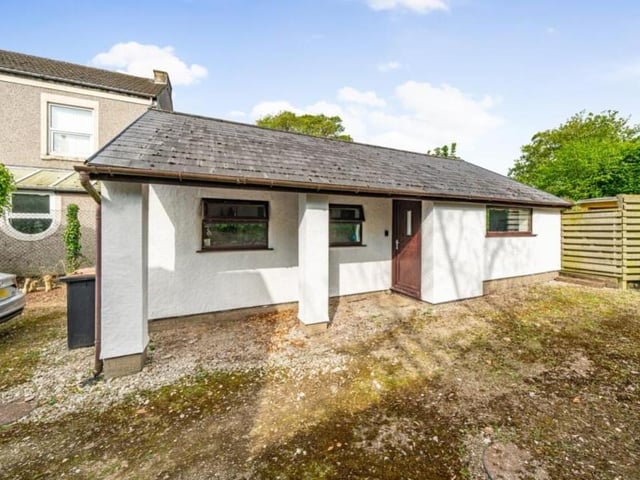 And so on to the self-contained annexe, which sits in the garden. A flexible building, it can be used maybe as a teenager's 'hideout', a gym or workspace.