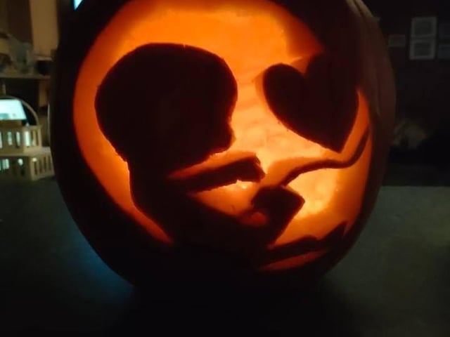 Karen Owen, from Mansfield, was inspired by a scan of her baby granddaughter.