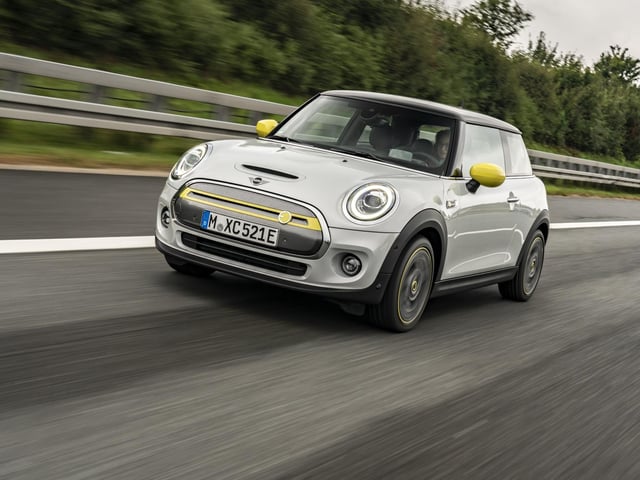Getting in ahead of its natural rivals the Fiat 500 Electric and Honda e, the Mini Electric was the first of the cutesy retro city cars to go electric. It keeps the three-door hatch’s familiar looks but with subtle clues to its drivetrain. That drivetrain uses a 32.6kWh battery and a 182bhp motor driving the front wheels. Acceleration is a Cooper-beating 7.3 seconds but too much of that will eat into the official 145-mile range. Your £28,100 gets you the basic Level 1 car, with prices rising to more than £30,000 for the top-spec Level 3 model.