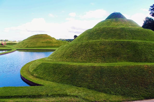 Jupiter Artland, a private sculpture park at Bonnington House, located about half an hour from central Edinburgh is now open and well worth a visit.