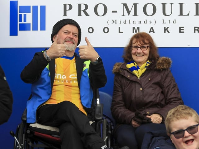 A sloppy Mansfield Town were well beaten by Reading on Easter Monday.