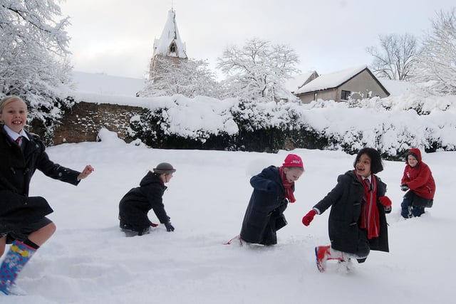 Another snow day from 2010. Pupils from Saville House School in Mansfield Woodhouse make it in through the snow.
