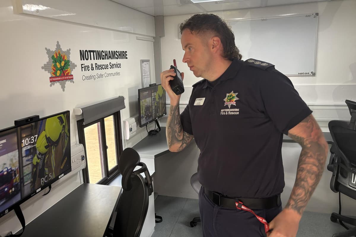 Wie die neue Einsatzleitungseinheit der Feuerwehr Nottinghamshire den ...