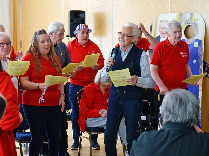 Tony Christie & Our Dementia Choir rehearsals at Portland college.