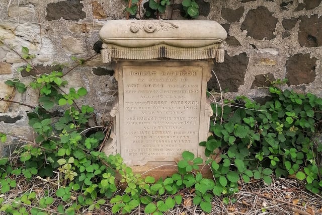 Abbotshall Church, Kirkcaldy - gravestone