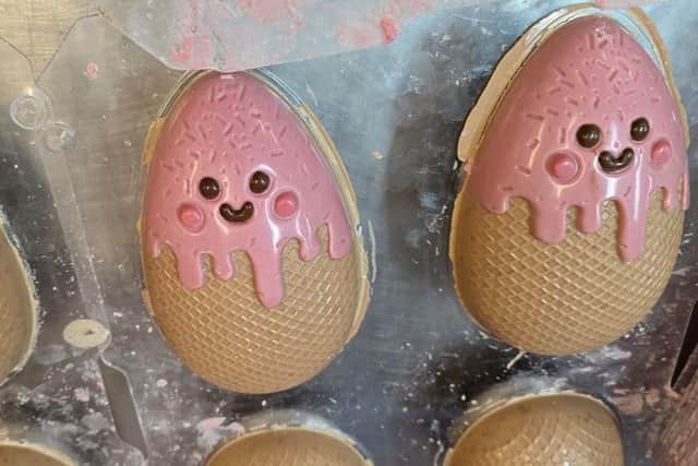 A Nottinghamshire chocolatier has created a one-of-a-kind Easter egg in partnership with Aldi.
