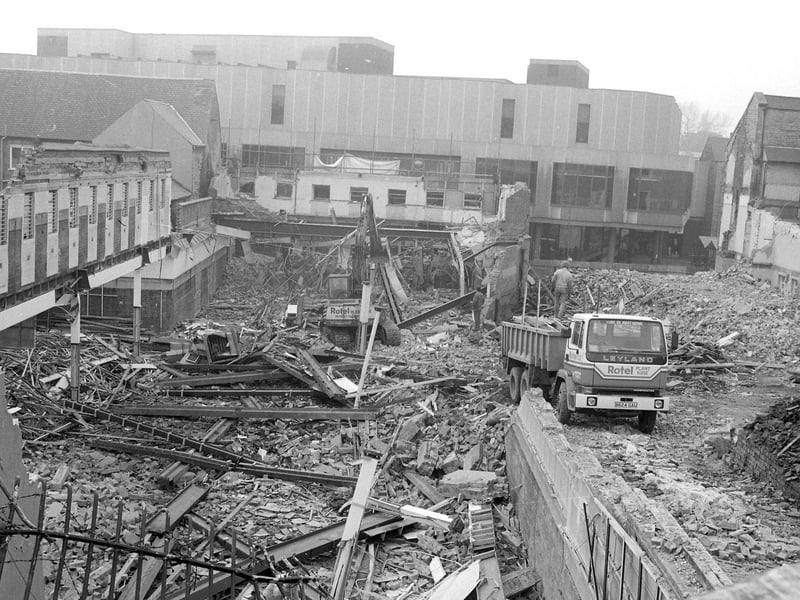 Demolition of Nags Head and British Home Stores in Mansfield, 1986.