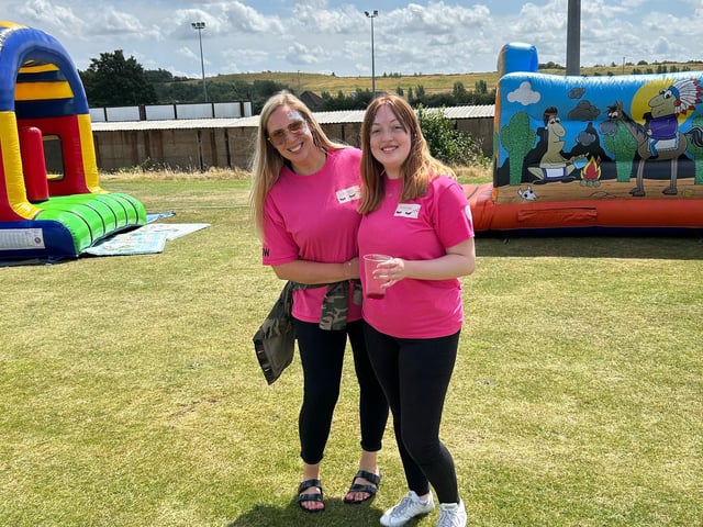 Nina & Alisha, volunteers at the Lashes Foundation.