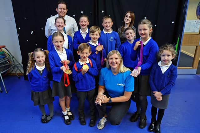Rebecca Adlington OBE visited Heatherley Primary School in Forest Town to give a careers talk at assembly. She is pictured with school ambassadors.