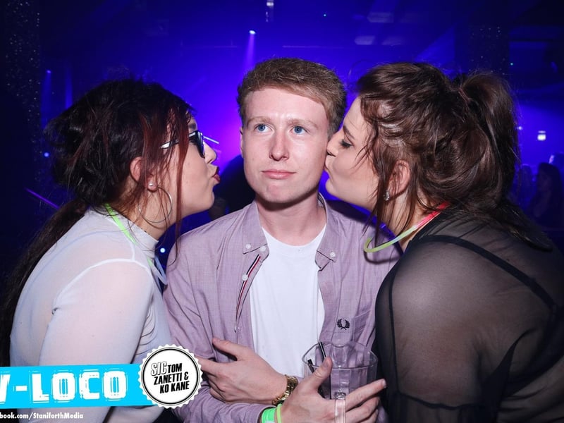 Giz a kiss!
