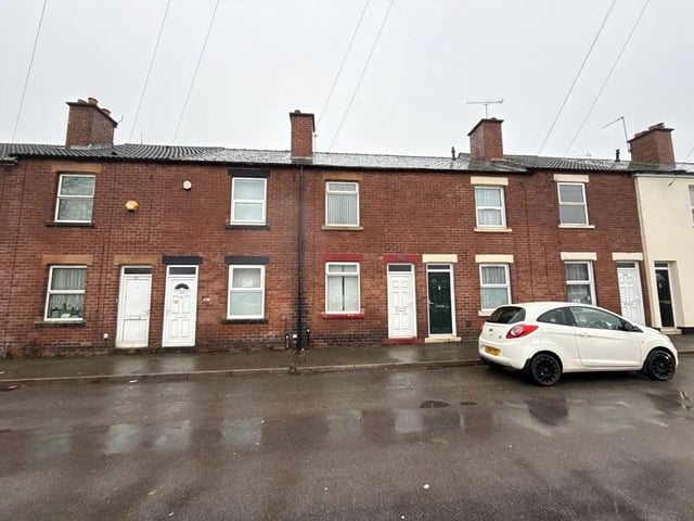 A Three Bedroom Mid Terrace House Requiring Updating Located Close to Local Amenities Ground Floor - Two Reception Rooms, Kitchen, Bathroom/WC First Floor - Three Bedrooms Rear Yard. Contact Probate.Auction 02046 338994.