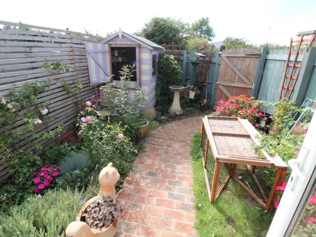 On sale for £270,000. Marketed by Jeffries. For more info: https://bit.ly/32G3q2F