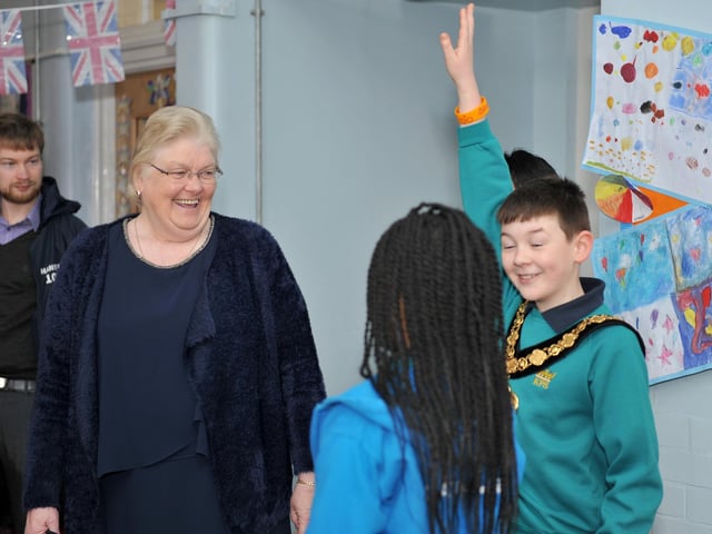 The offical opening of Kingsway Primary School new build, chairman of Nottingham County Council. Coun Yvonne Woodhead is given a tour of the school by members of the school council.