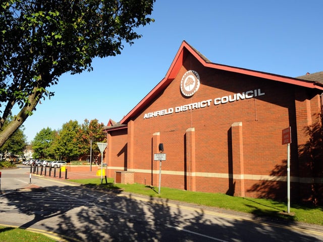 Ashfield's population increased by approximately 6,800 between the last two censuses conducted in 2011 and 2021. This represents a growth of 5.7 per cent, with the population rising from around 119,500 in 2011 to about 126,300 in 2021. During this same period, the average (median) age in Ashfield also increased by one year, rising from 41 to 42 years. In 2021, 18.9 per cent of households in Ashfield consisted of couples without children, a decrease from 20.2 per cent in 2011.