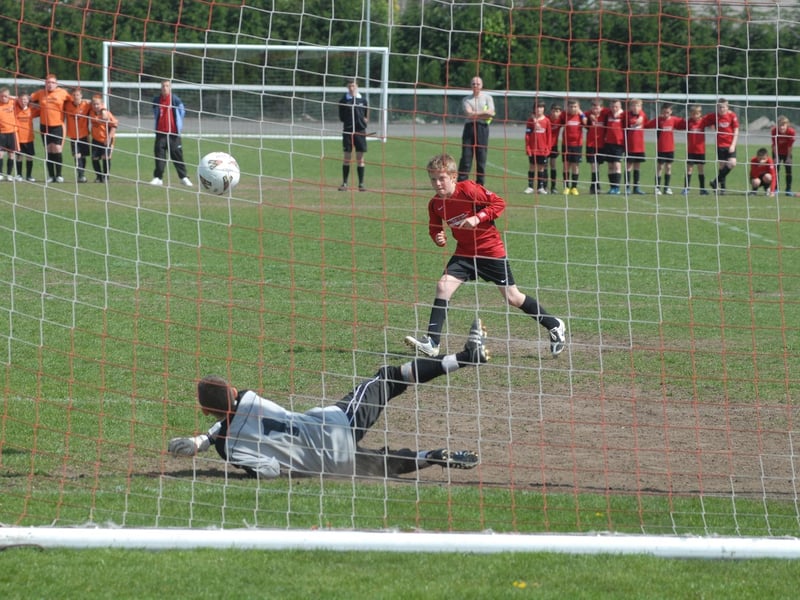 Mansfield Youth League Supplimentary Cup Finals in 2009. Rainworth Tigers v Beaufort under 12s.