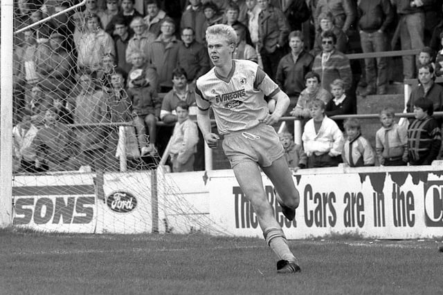 Steve Williams in action for Stags at home to Walsall in 1987.
