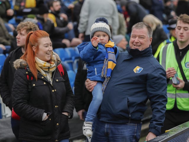 Mansfield Town kept up their good form with a win at Stockport County.