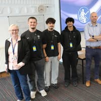 Bank of England expert returns to Mansfield to inspire next generation